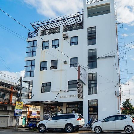 Reddoorz Plus @ Hotel Platinum Occidental Mindoro Сан-Хосе Екстер'єр фото